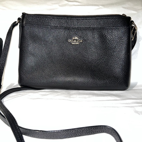 Coach NY - Picture 3 of 9